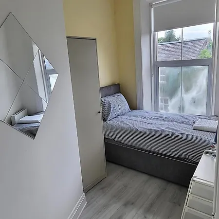 Town - Budget Double Bedrooms * Naas