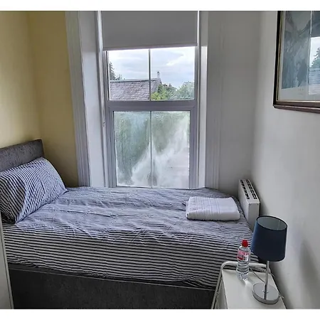 Town - Budget Double Bedrooms